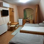 B&B Ambrozia 3*