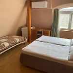 Ambrozia 3*
