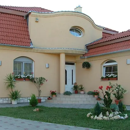 Bed & Breakfast Ambrozia 3*