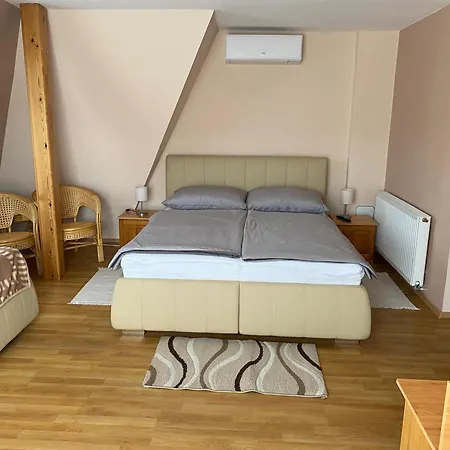 B&B Ambrozia