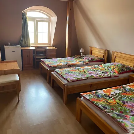 Ambrozia Oda ve Kahvaltı Kanije